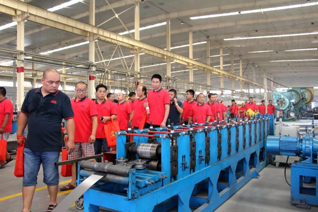 夢游小鎮(zhèn) 夢游小鎮(zhèn)